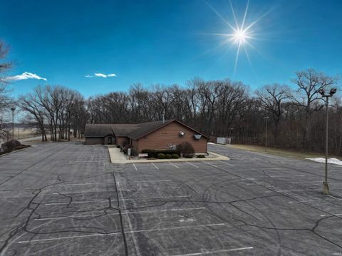 Tiny photo for 340 E 50 N, Winamac, IN 46996 (MLS # 202622885)