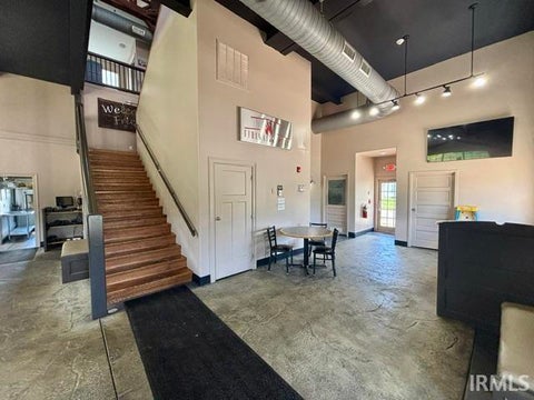 Tiny photo for 1001 N WASHINGTON Street, Marion, IN 46952 (MLS # 202625197)