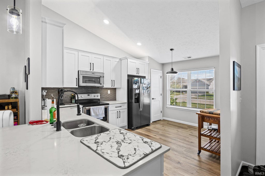 Photo of 1020 Hornbeam Circle E CIR, Lafayette, IN 47905 (MLS # 202644209)