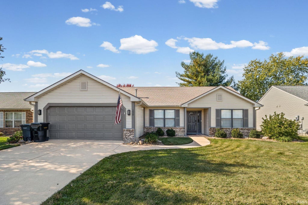 Photo of 1020 Hornbeam Circle E CIR, Lafayette, IN 47905 (MLS # 202644209)