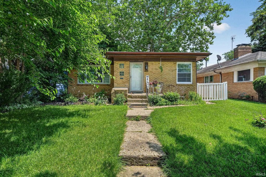 Photo of 3118 S Michigan Street, South Bend, IN 46614 (MLS # 202627764)