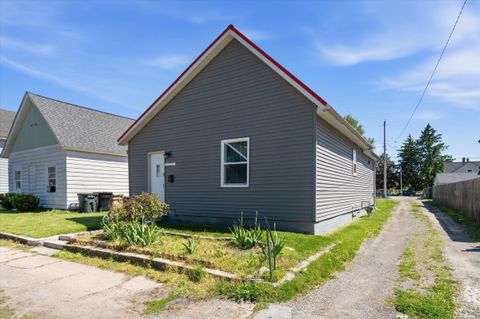 Photo of 1320 Poland Street, South Bend, IN 46619 (MLS # 202618748)