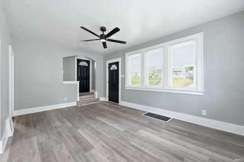 Tiny photo for 2209 Curdes Avenue, Fort Wayne, IN 46805 (MLS # 202616871)