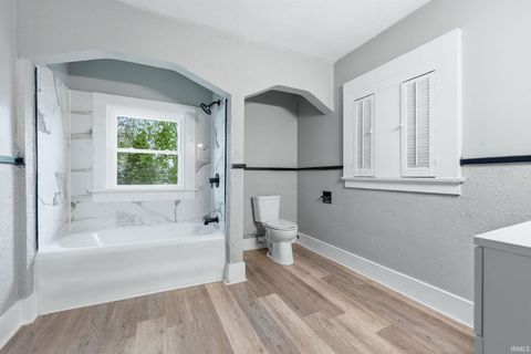 Tiny photo for 2209 Curdes Avenue, Fort Wayne, IN 46805 (MLS # 202616871)