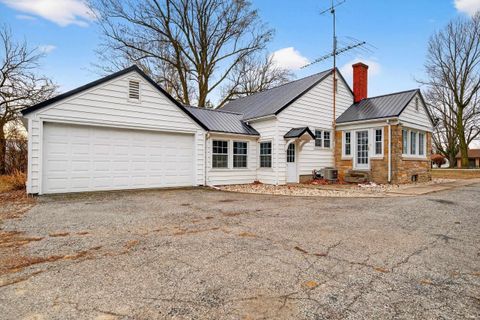 Tiny photo for 6722 N Jefferson Street, Twelve Mile, IN 46988 (MLS # 202549613)