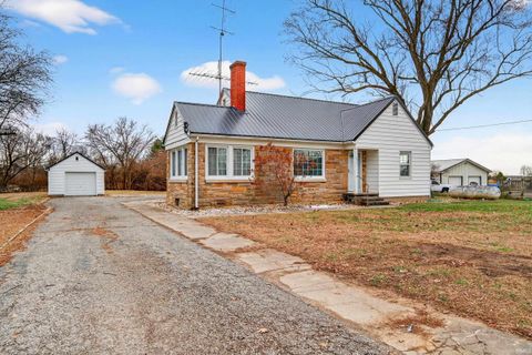 Tiny photo for 6722 N Jefferson Street, Twelve Mile, IN 46988 (MLS # 202549613)