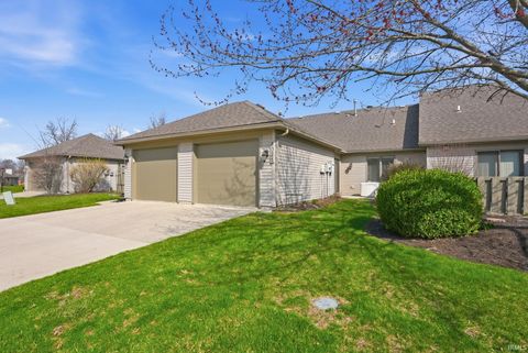 Tiny photo for 8028 Harrisburg Lane, Fort Wayne, IN 46835 (MLS # 202610371)