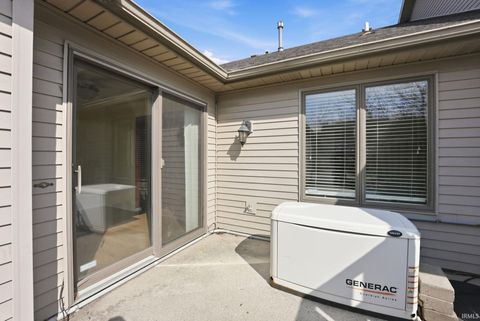 Tiny photo for 8028 Harrisburg Lane, Fort Wayne, IN 46835 (MLS # 202610371)