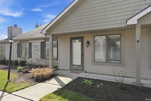Tiny photo for 8028 Harrisburg Lane, Fort Wayne, IN 46835 (MLS # 202610371)