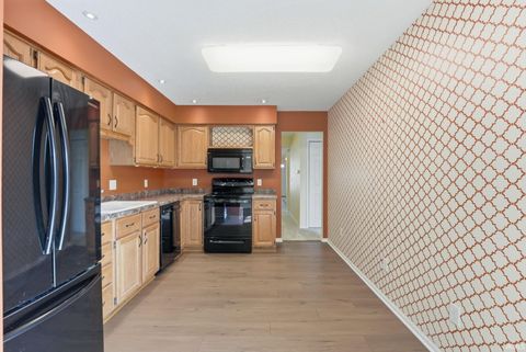 Tiny photo for 8028 Harrisburg Lane, Fort Wayne, IN 46835 (MLS # 202610371)