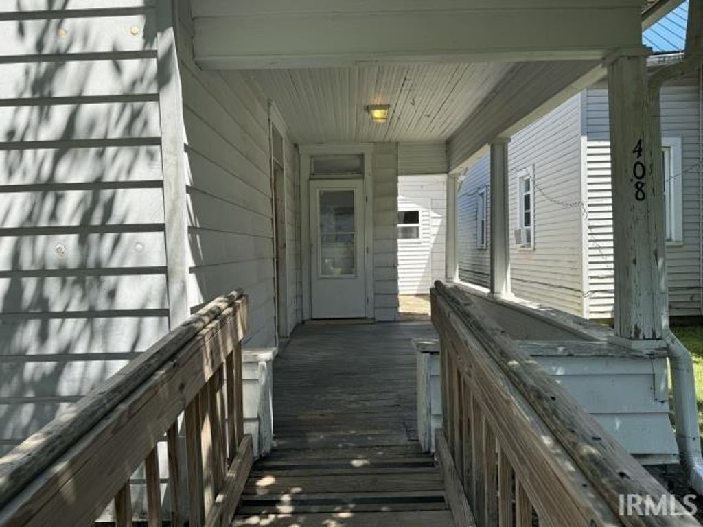 Photo of 408 W Kickapoo Street, Hartford City, IN 47348 (MLS # 202536428)