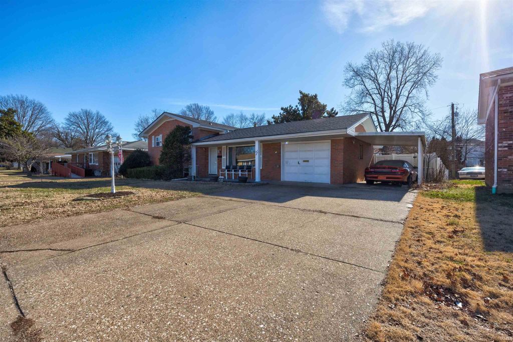 Photo of 311 Van Dusen Avenue, Evansville, IN 47711 (MLS # 202602069)