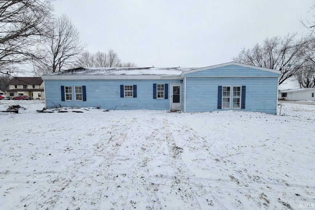 Photo of 600 W 11th Street, Jonesboro, IN 46938 (MLS # 202601900)