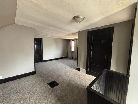 Tiny photo for 1101 N 3rd Avenue, Evansville, IN 47710 (MLS # 202610761)