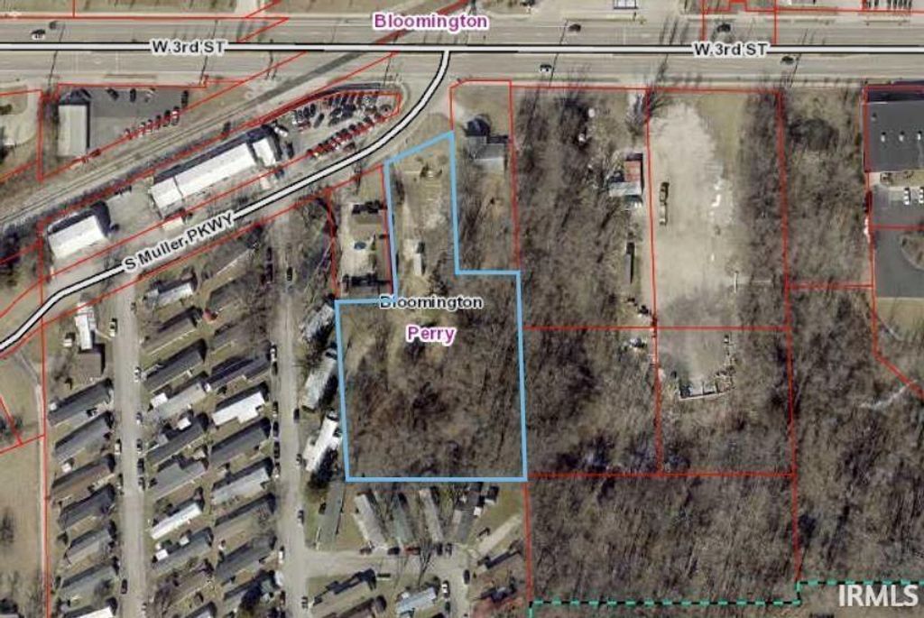 Photo of 307 S Muller Parkway, Bloomington, IN 47403 (MLS # 202614158)