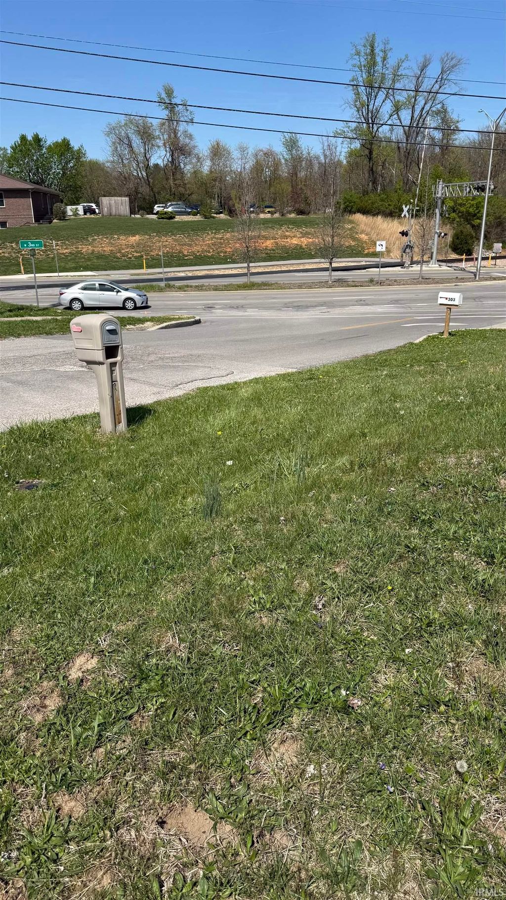 Photo of 307 S Muller Parkway, Bloomington, IN 47403 (MLS # 202614158)