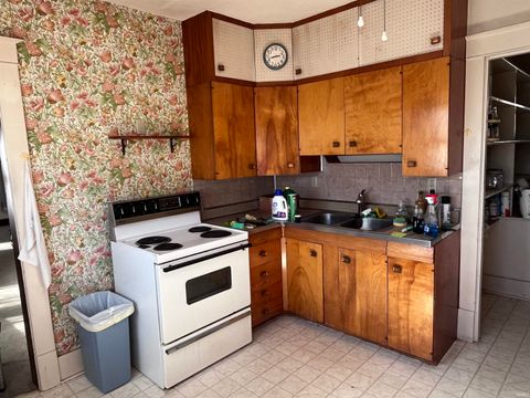 Tiny photo for 1608 S Armstrong Street, Kokomo, IN 46902 (MLS # 202540697)