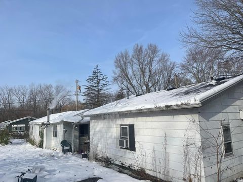 Tiny photo for 426 Minor Street, Logansport, IN 46947 (MLS # 202547687)
