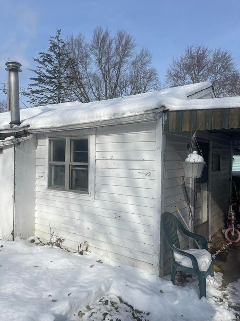 Tiny photo for 426 Minor Street, Logansport, IN 46947 (MLS # 202547687)