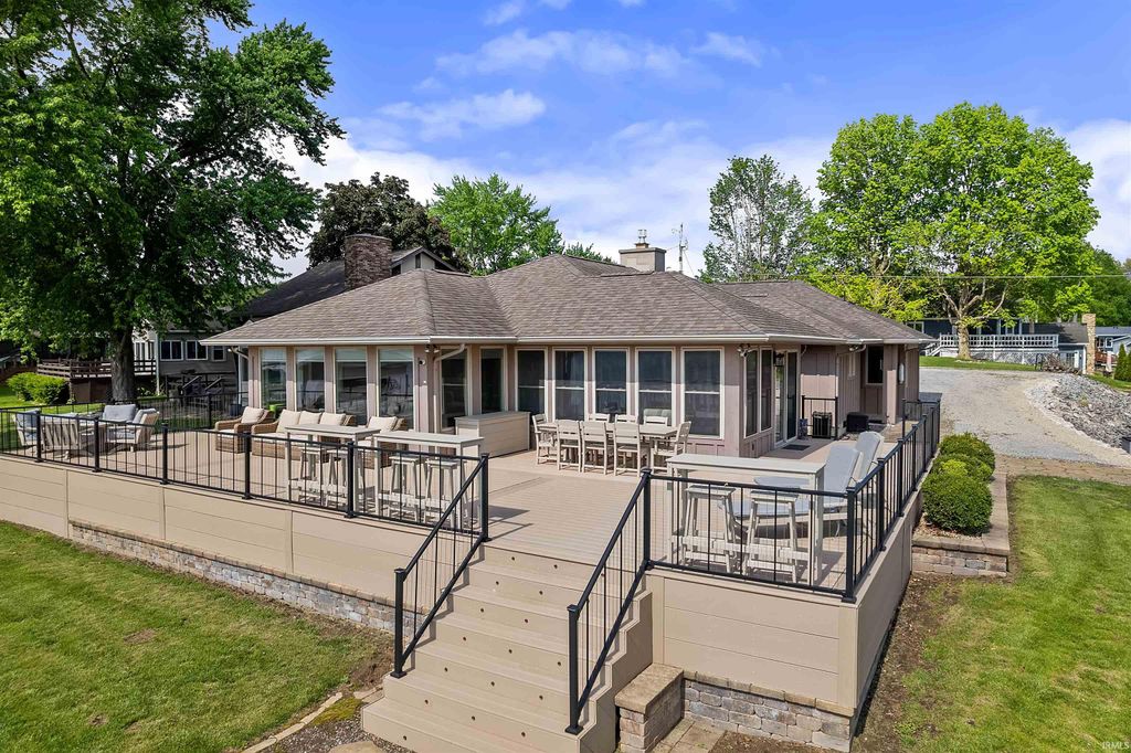 Photo of 2409 S Pleasant Valley Court, Monticello, IN 47960 (MLS # 202616134)