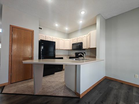 Tiny photo for 400 Saw Mill Drive #10, Lafayette, IN 47905 (MLS # 202605644)