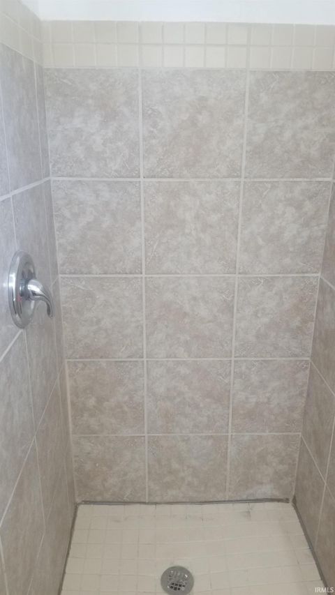 Tiny photo for 738 S Plate Street, Kokomo, IN 46901 (MLS # 202628182)