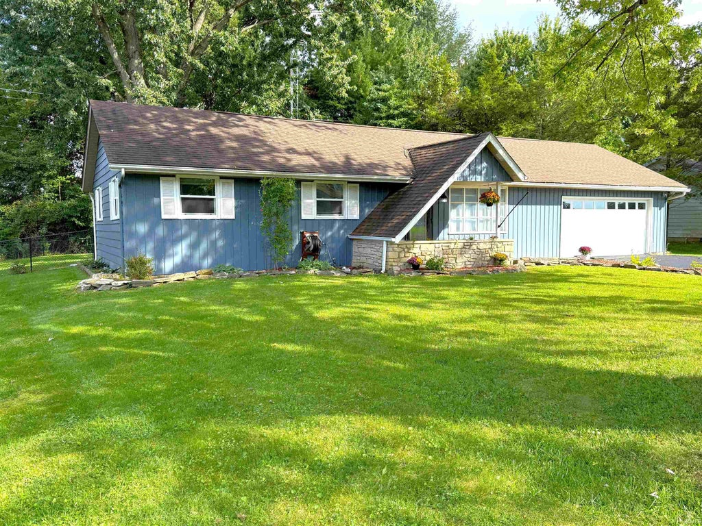 Photo of 4414 N Ridgewood Drive, Bloomington, IN 47404 (MLS # 202637833)