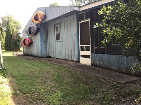 Tiny photo for 8049 E Pondview Ct. CT, Monticello, IN 47960 (MLS # 202635625)