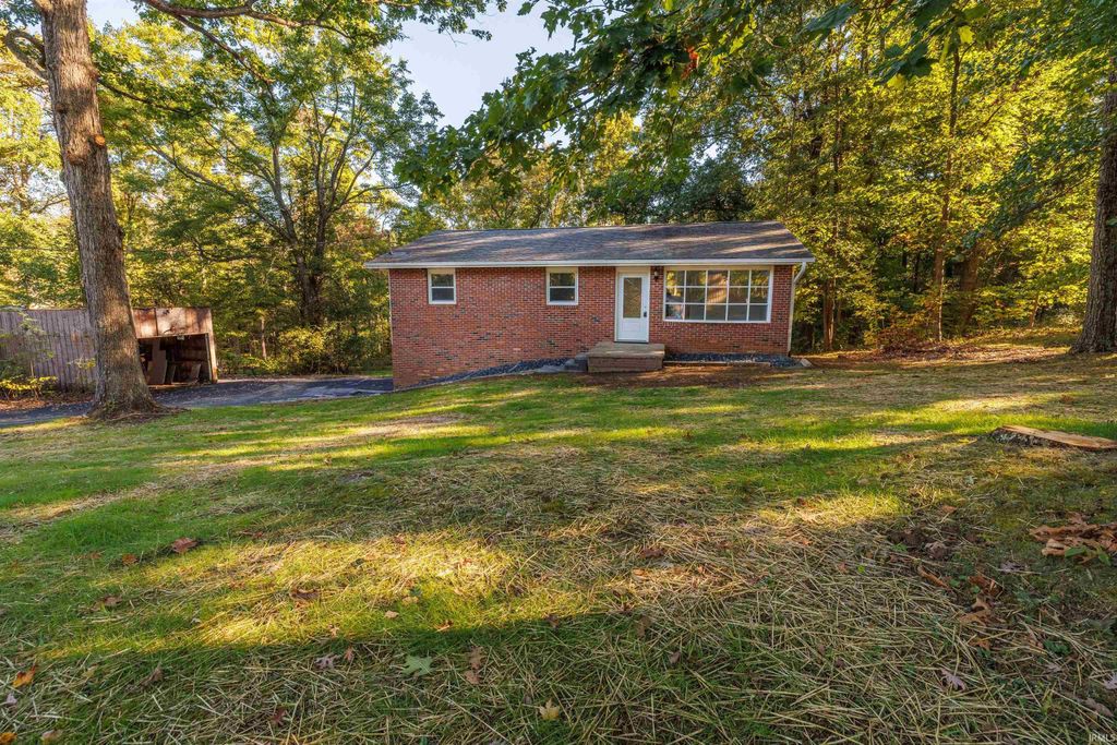 Photo of 7047 S Harmony Road, Bloomington, IN 47403 (MLS # 202541035)