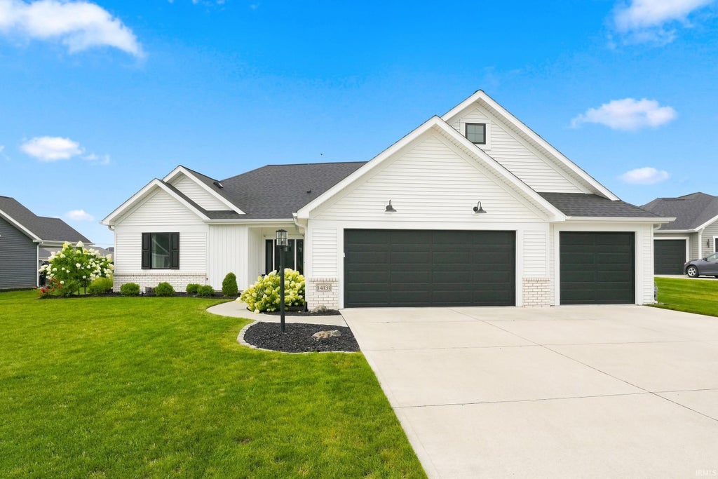 Photo of 14131 Nepeta Trail, Fort Wayne, IN 46845 (MLS # 202632456)