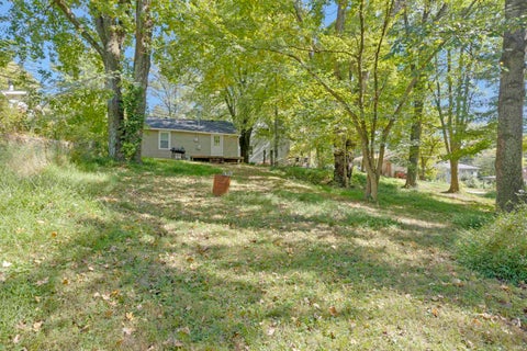 Tiny photo for 809 S Bosse Avenue, Evansville, IN 47712 (MLS # 202641844)
