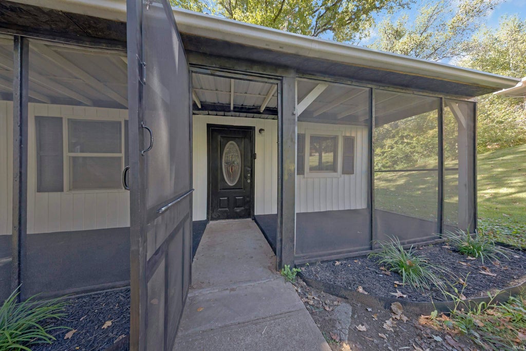 Photo of 809 S Bosse Avenue, Evansville, IN 47712 (MLS # 202641844)