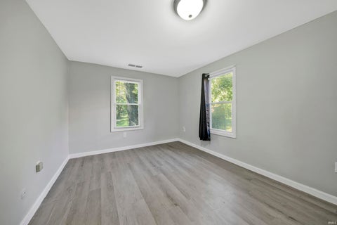 Tiny photo for 809 S Bosse Avenue, Evansville, IN 47712 (MLS # 202641844)