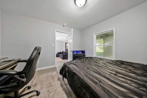 Tiny photo for 809 S Bosse Avenue, Evansville, IN 47712 (MLS # 202641844)
