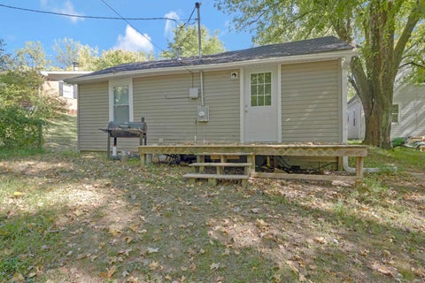 Tiny photo for 809 S Bosse Avenue, Evansville, IN 47712 (MLS # 202641844)