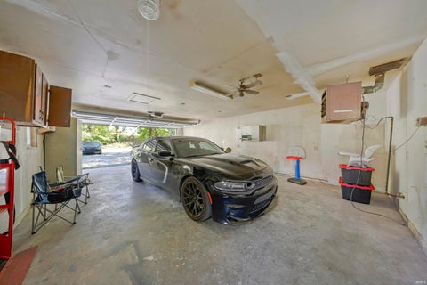 Tiny photo for 809 S Bosse Avenue, Evansville, IN 47712 (MLS # 202641844)