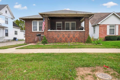 Photo of 527 Burlington Avenue, Logansport, IN 46947 (MLS # 202642140)