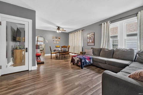 Tiny photo for 527 Burlington Avenue, Logansport, IN 46947 (MLS # 202642140)