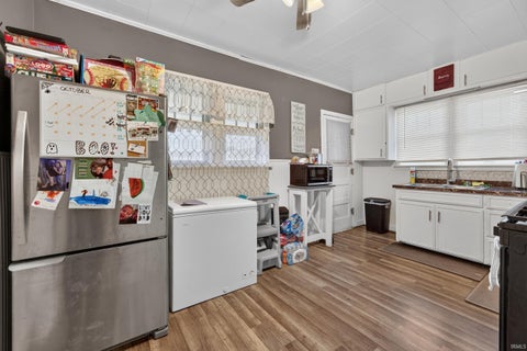Tiny photo for 527 Burlington Avenue, Logansport, IN 46947 (MLS # 202642140)