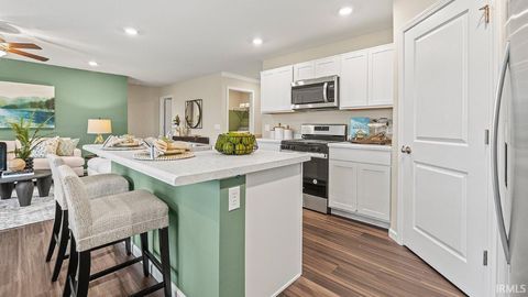 Tiny photo for 12275 Harleys Run, Fort Wayne, IN 46818 (MLS # 202612204)