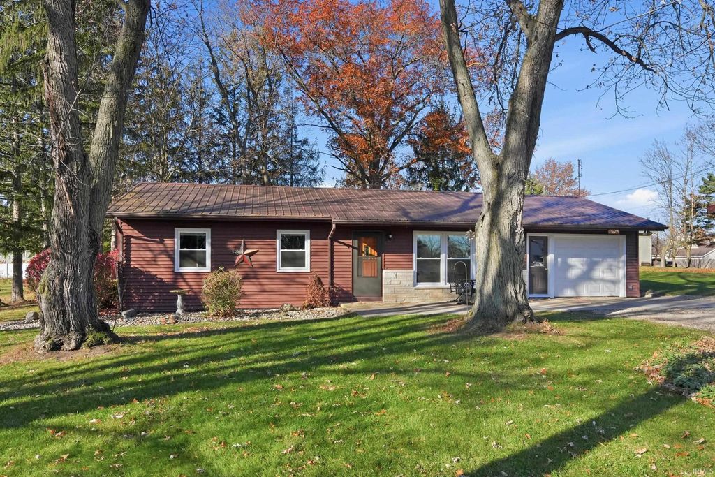 Photo of 1528 High Street, Decatur, IN 46733 (MLS # 202546501)