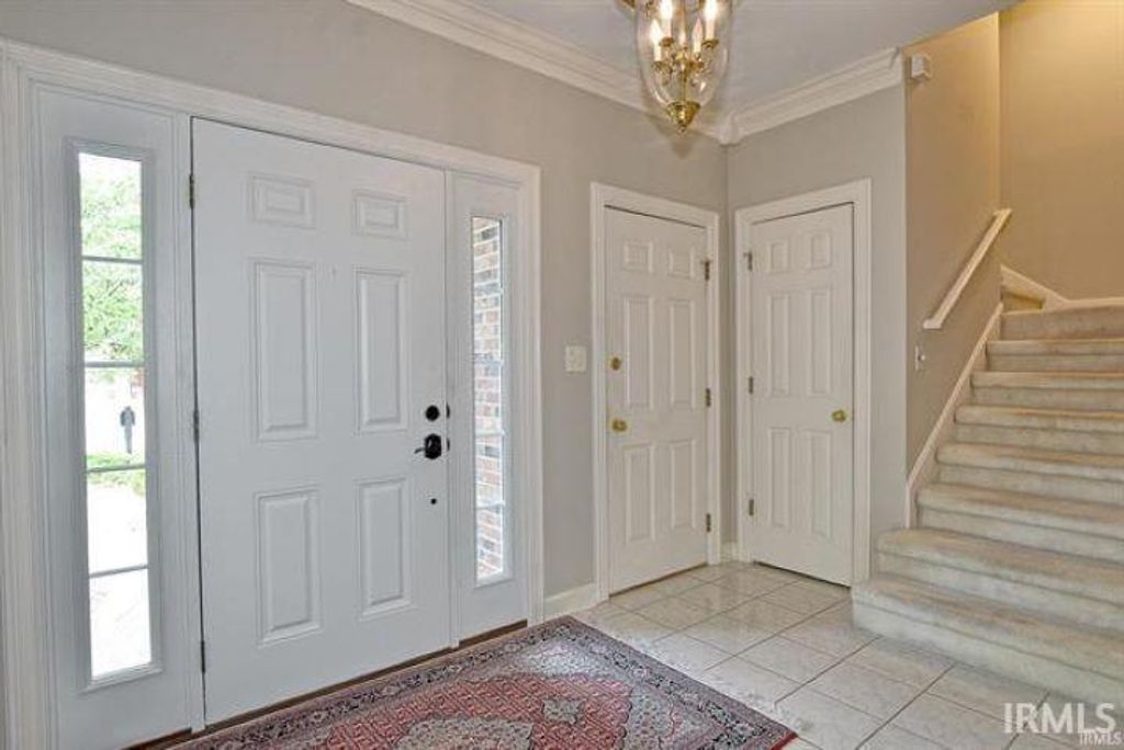 Photo of 210 Shane Court, Evansville, IN 47715 (MLS # 202544890)