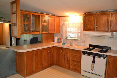 Tiny photo for 504 S Washington Street, Burnettsville, IN 47926 (MLS # 202632928)