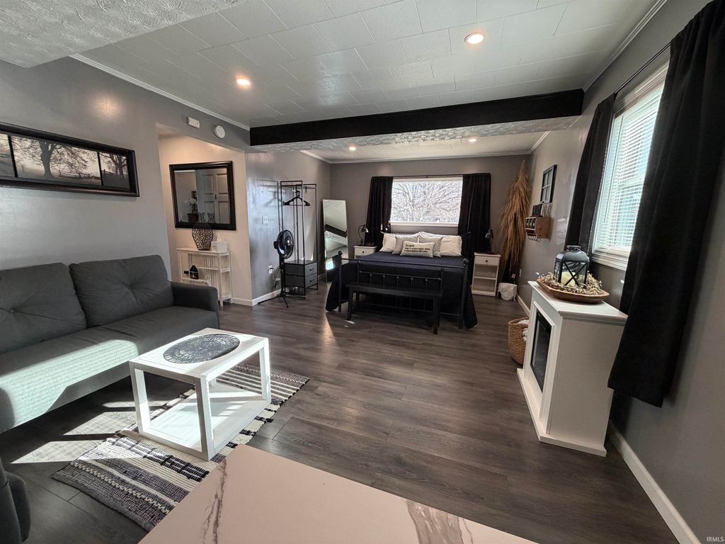 Photo of 88 SE 1st Street, Linton, IN 47441 (MLS # 202549329)