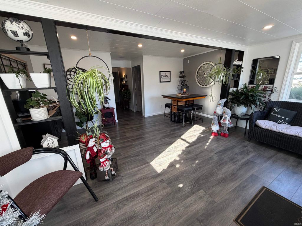 Photo of 88 SE 1st Street, Linton, IN 47441 (MLS # 202549329)