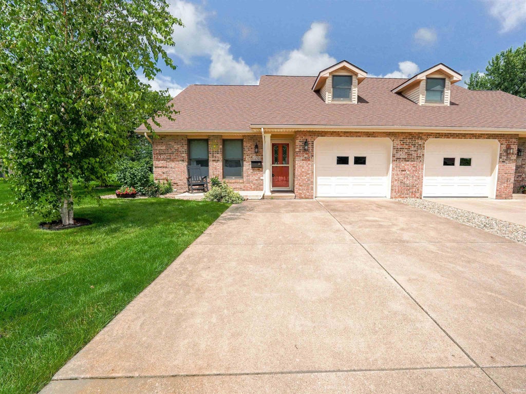 Photo of 429 Mirage Drive, Kokomo, IN 46901 (MLS # 202625999)