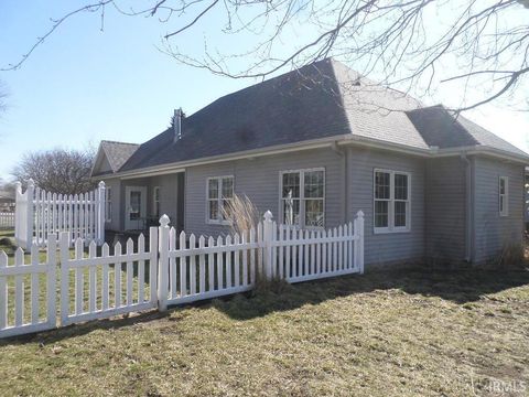 Tiny photo for 922 Arthur Street, Rochester, IN 46975 (MLS # 202606610)