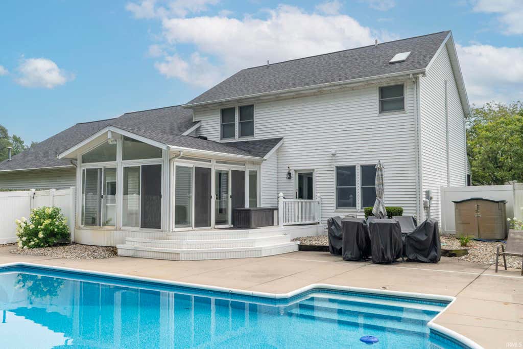 Photo of 55543 Willowbend Boulevard, Bristol, IN 46507 (MLS # 202627910)