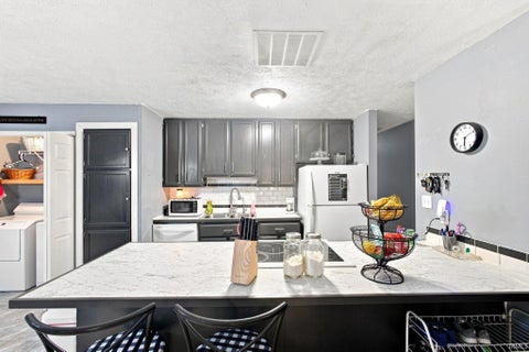 Tiny photo for 8831 Hollowood Drive, Indianapolis, IN 46234 (MLS # 202635305)
