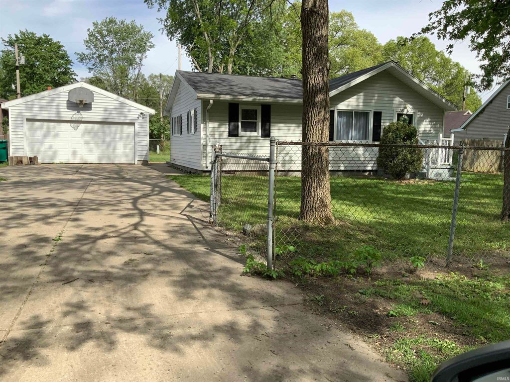 Photo of 50632 Kenilworth Road, South Bend, IN 46637 (MLS # 202619324)